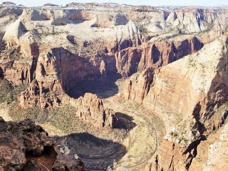 Holiday home Log Zion Retreat. Walking Distance To East Zion Trails Orderville